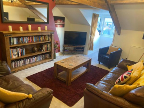 County Loft Penthouse Apartment